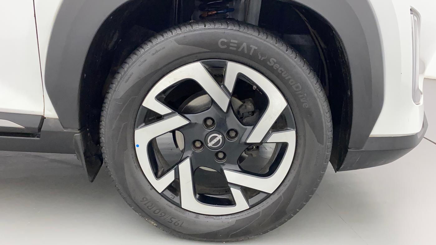 2021 Nissan MAGNITE XV TURBO CVT, Petrol, Automatic, 28,696 km, Right Front Wheel