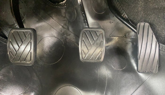 2014 Maruti Wagon R 1.0 VXI, Petrol, Manual, 18,611 km, Pedals