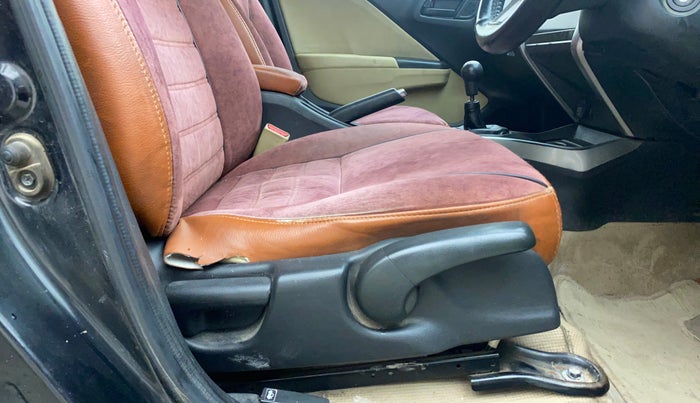 2014 Honda City 1.5L I-DTEC SV, Diesel, Manual, 1,01,242 km, Driver Side Adjustment Panel