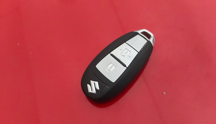 2017 Maruti Baleno ZETA CVT PETROL 1.2, Petrol, Automatic, 84,169 km, Key Close Up