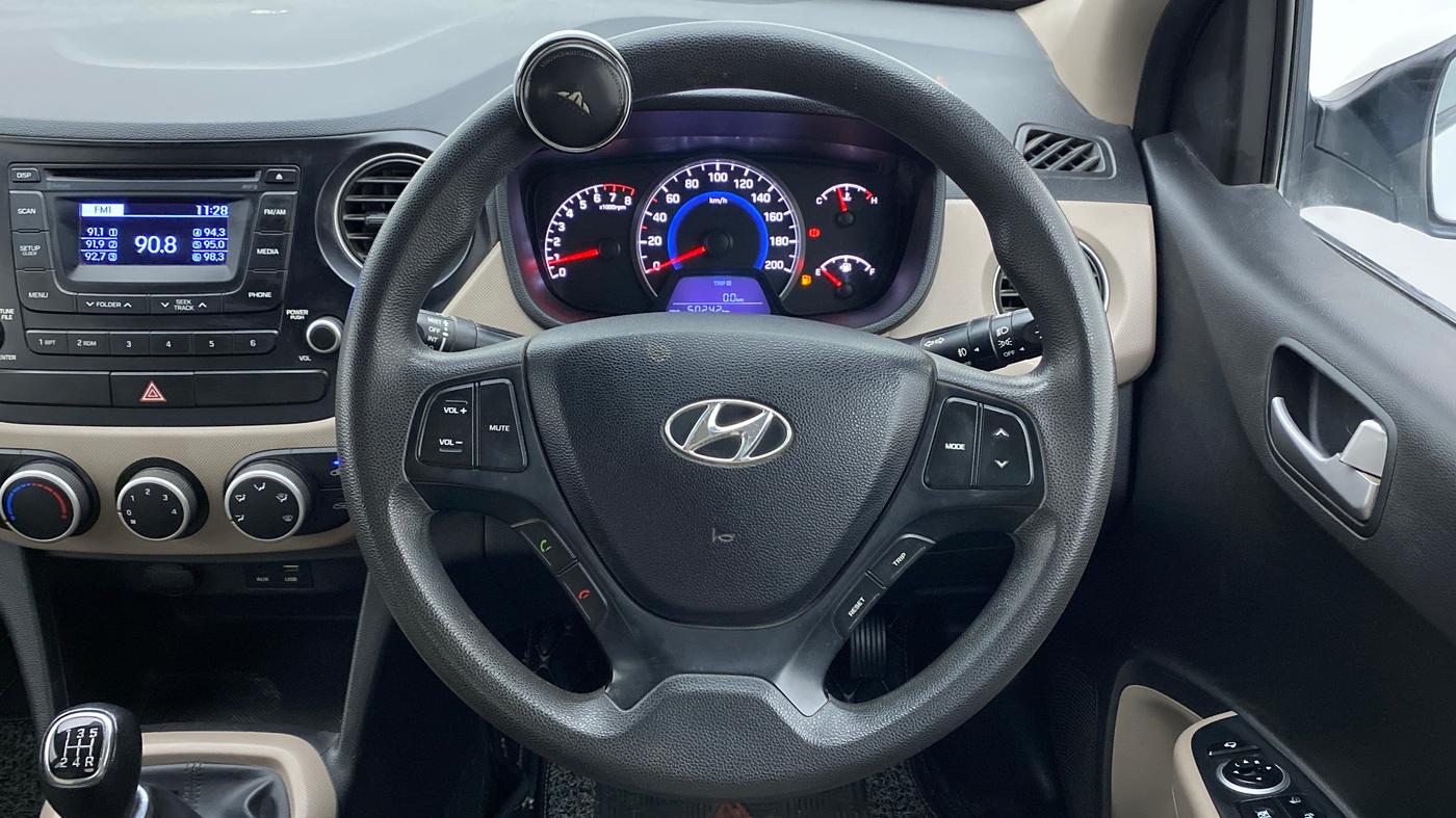 2015 Hyundai Grand i10 SPORTZ 1.2 KAPPA VTVT, Petrol, Manual, 50,242 km, Steering Wheel Close Up