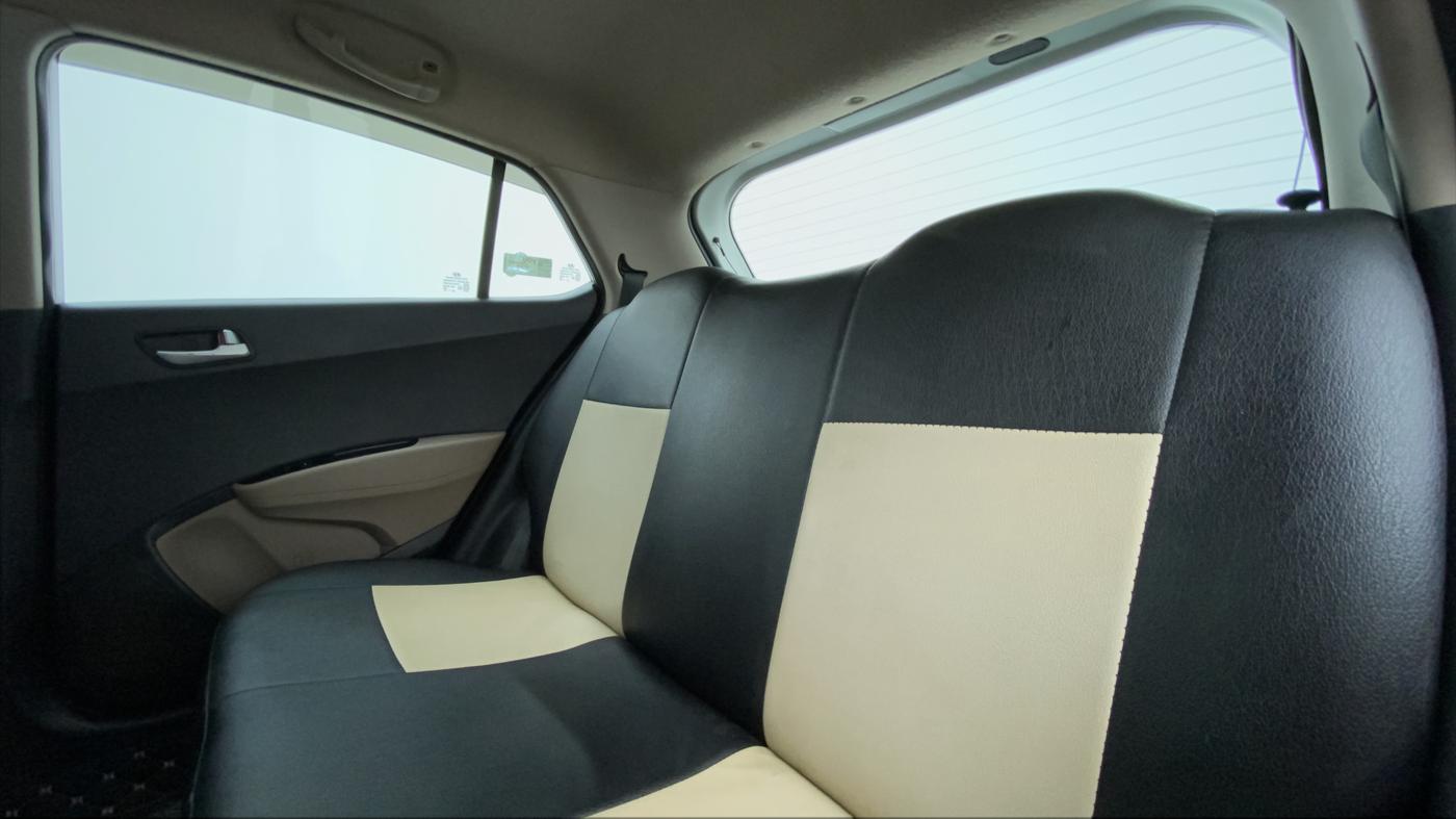 2015 Hyundai Grand i10 SPORTZ 1.2 KAPPA VTVT, Petrol, Manual, 50,242 km, Right Side Rear Door Cabin