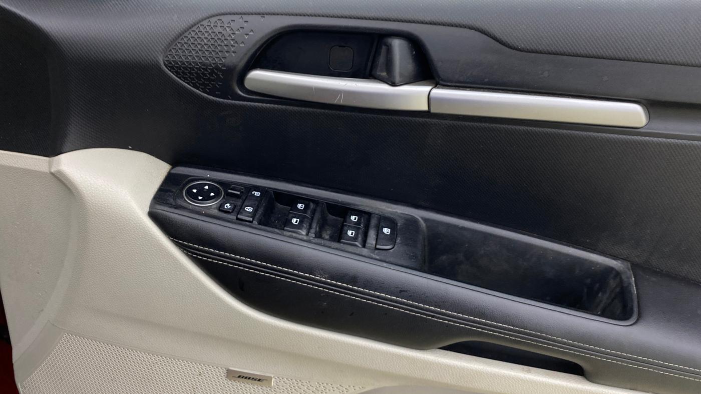 2023 KIA SONET HTX PLUS 1.5 DIESEL IMT , Diesel, Manual, 50,015 km, Driver Side Door Panels Control