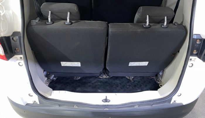 2021 Renault TRIBER RXT, Petrol, Manual, 11,417 km, Boot Inside