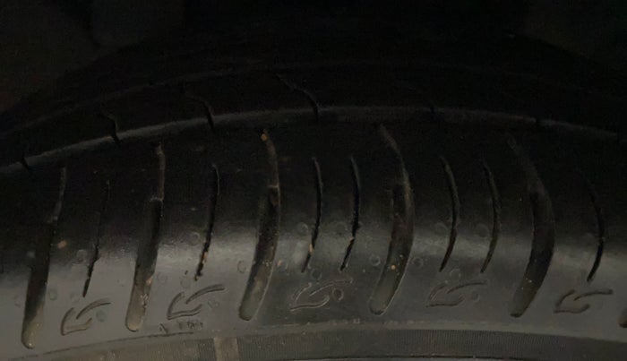 2021 Ford Ecosport TITANIUM + SE 1.5L DIESEL, Diesel, Manual, 50,264 km, Left Front Tyre Tread