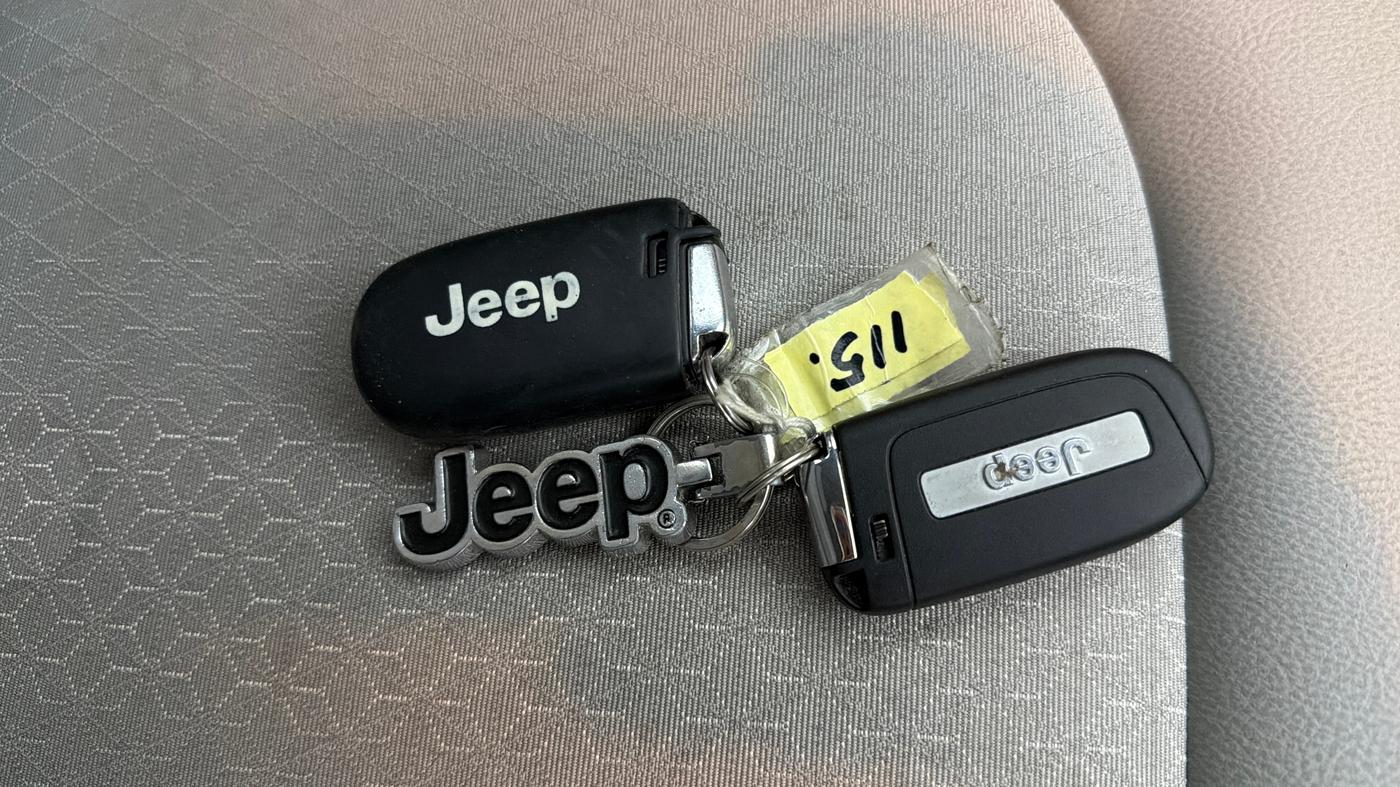 2021 Jeep Compass LONGITUDE (O) 1.4 PETROL DCT, Petrol, Automatic, 1,19,062 km, Key Close Up
