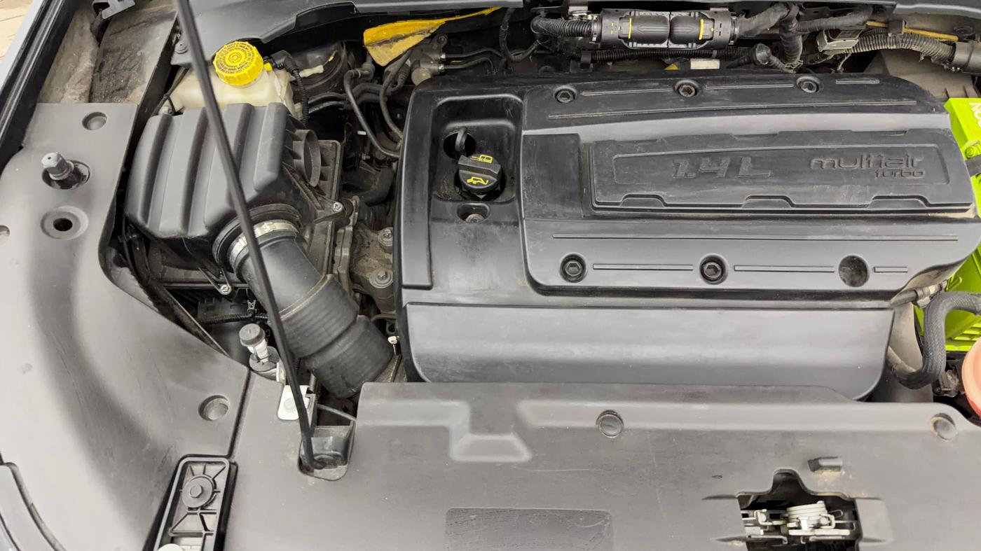 2021 Jeep Compass LONGITUDE (O) 1.4 PETROL DCT, Petrol, Automatic, 1,19,062 km, Engine View - Right