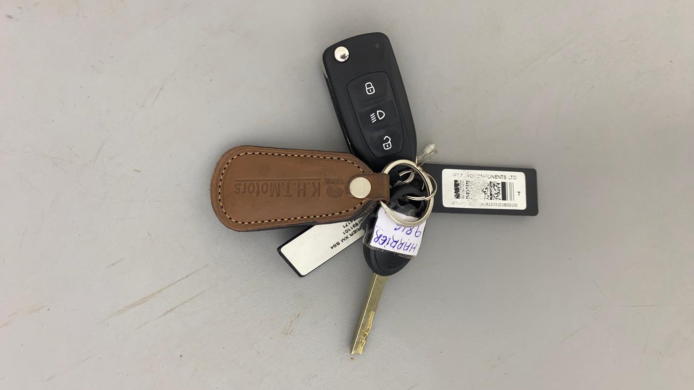 2019 Tata Harrier XM 2.0L KRYOTEC, Diesel, Manual, 47,377 km, Key Close Up