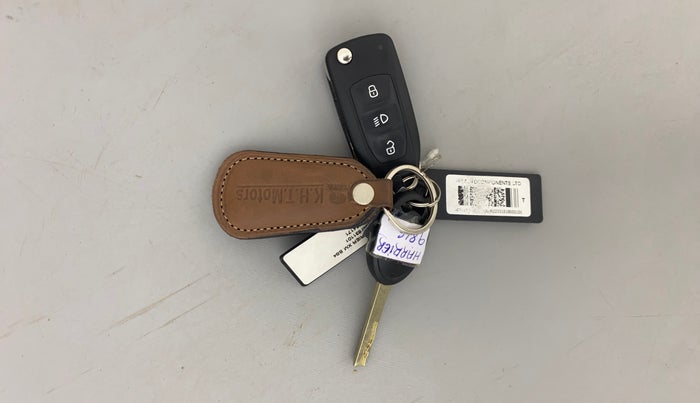 2019 Tata Harrier XM 2.0L KRYOTEC, Diesel, Manual, 47,377 km, Key Close Up