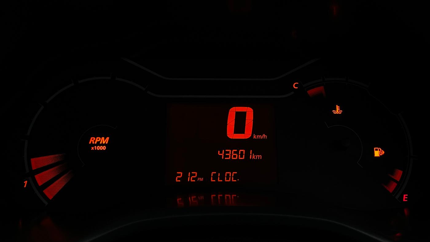 2020 Renault TRIBER RXE MT, Petrol, Manual, 43,597 km, Odometer Image