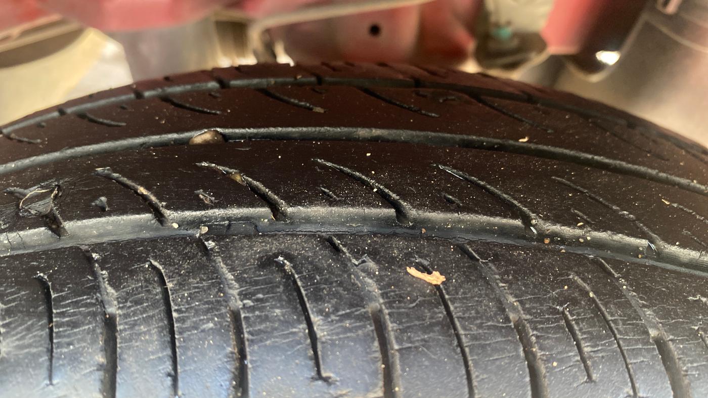 2013 Hyundai Eon ERA +, Petrol, Manual, 81,177 km, Left Rear Tyre Tread
