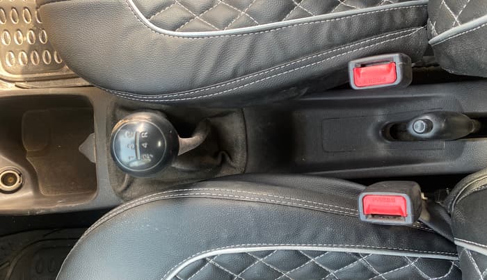2013 Hyundai Eon ERA +, Petrol, Manual, 81,177 km, Gear Lever