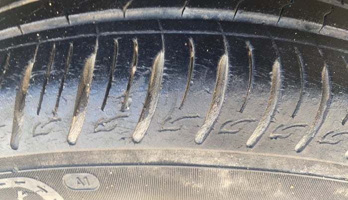 2021 KIA SONET GTX PLUS 1.0 IMT, Petrol, Manual, 39,645 km, Right Rear Tyre Tread