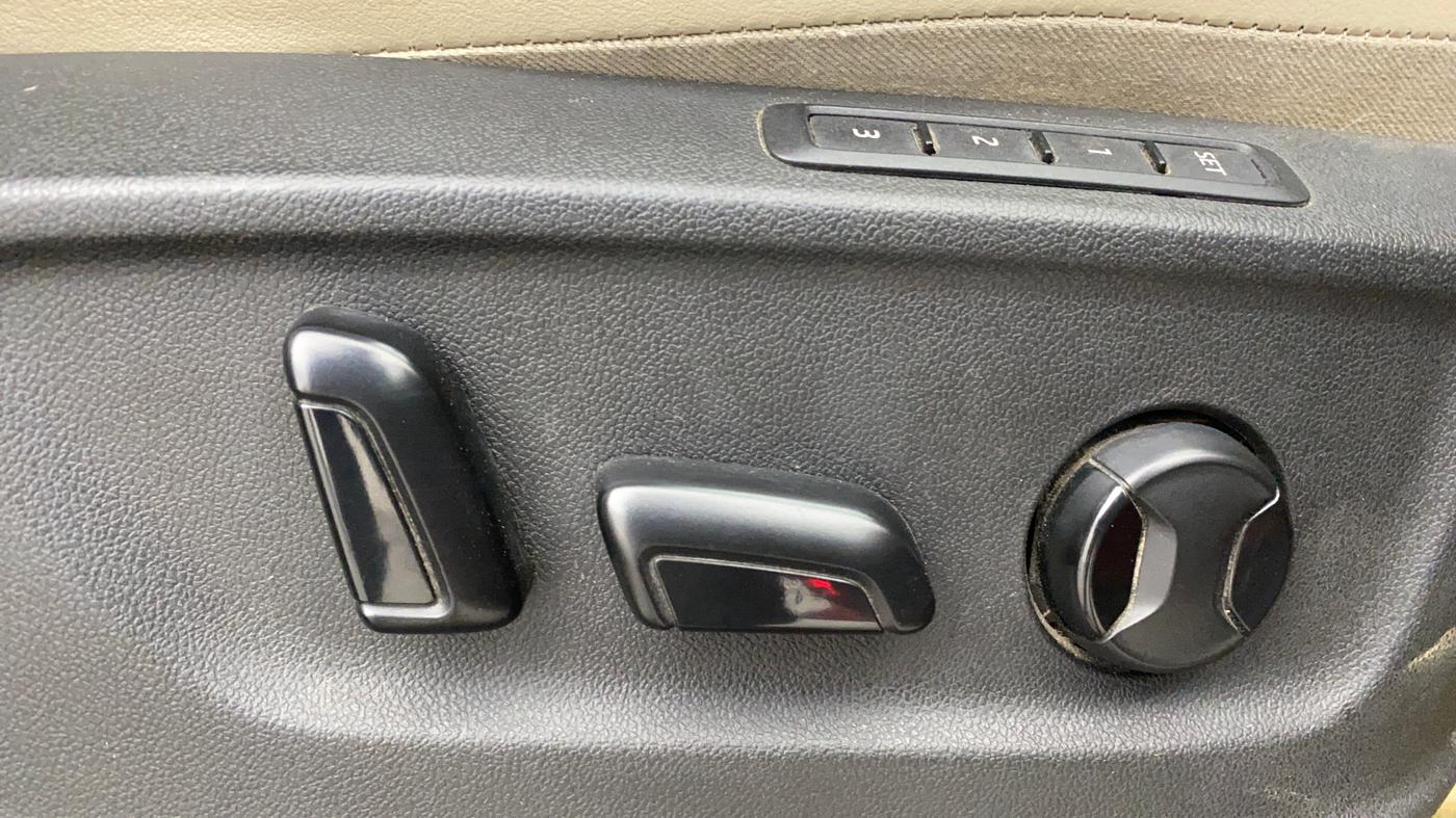 2018 Skoda Kodiaq STYLE 2.0 TDI 4X4 AT, Diesel, Automatic, 86,461 km, Driver Side Adjustment Panel