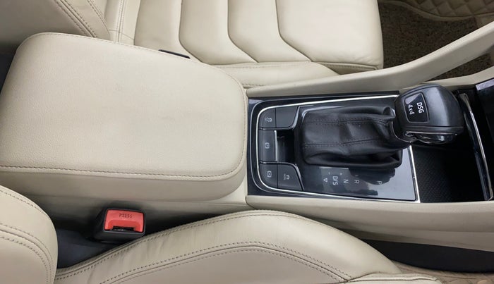 2018 Skoda Kodiaq STYLE 2.0 TDI 4X4 AT, Diesel, Automatic, 86,339 km, Gear Lever