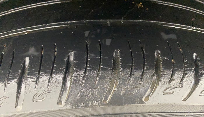 2020 Hyundai VENUE SX PLUS 1.0 TURBO DCT, Petrol, Automatic, 54,804 km, Right Rear Tyre Tread