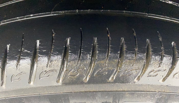 2020 Hyundai VENUE SX PLUS 1.0 TURBO DCT, Petrol, Automatic, 54,804 km, Left Rear Tyre Tread