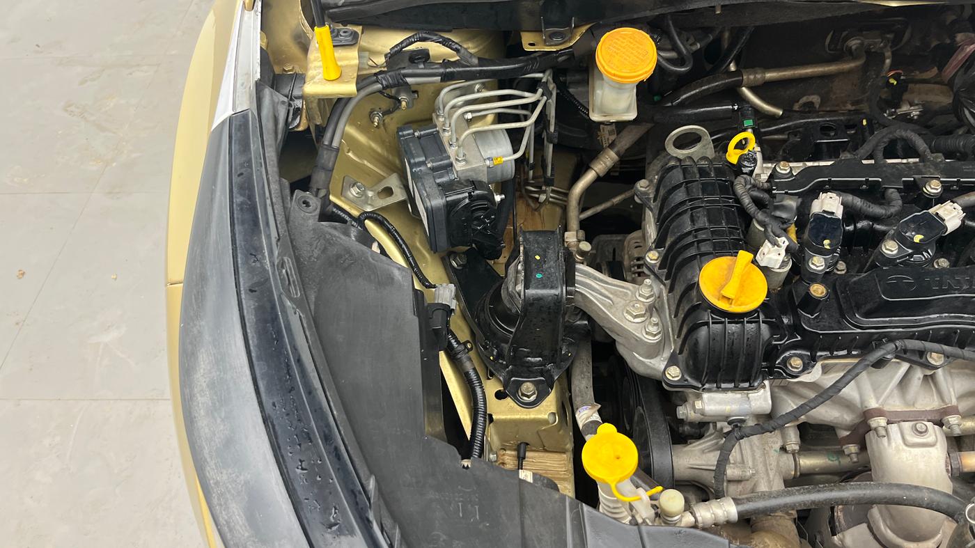 2020 Tata ALTROZ XZ PETROL, Petrol, Manual, 1,15,804 km, Engine View - Right