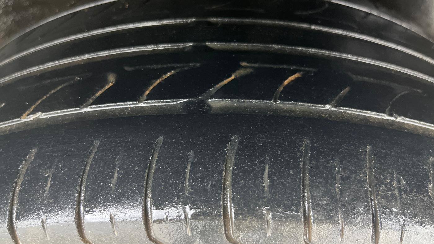 2020 Tata ALTROZ XZ PETROL, Petrol, Manual, 1,15,804 km, Left Rear Tyre Tread