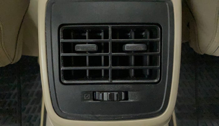 2018 Maruti Dzire ZDI AMT, Diesel, Automatic, 52,951 km, Rear AC Vents
