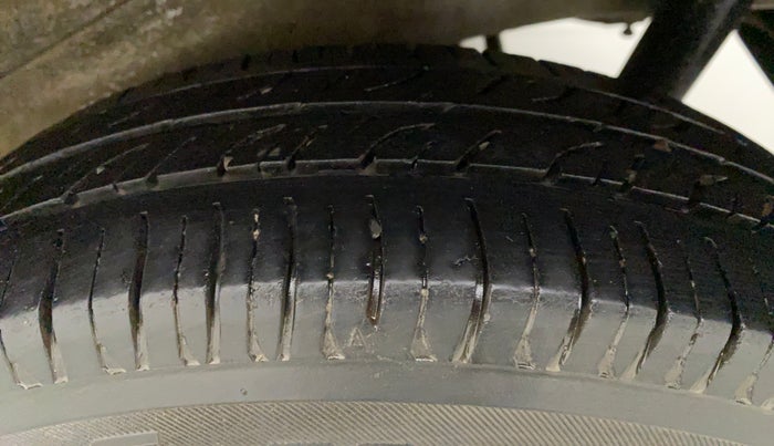2014 Maruti Wagon R 1.0 LXI CNG, CNG, Manual, 74,569 km, Left Rear Tyre Tread