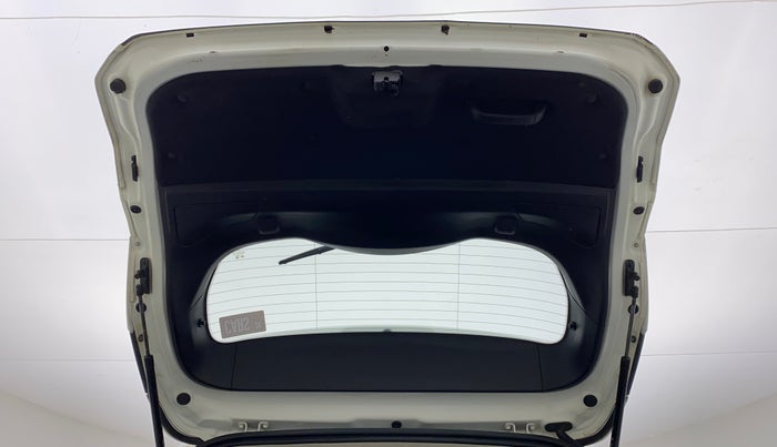 2019 Tata Harrier XZ 2.0L, Diesel, Manual, 1,20,764 km, Boot Door Open