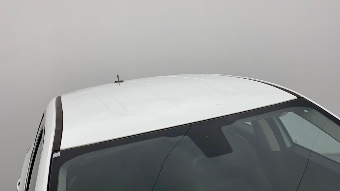 2019 Tata Harrier XZ 2.0L, Diesel, Manual, 1,20,764 km, Roof