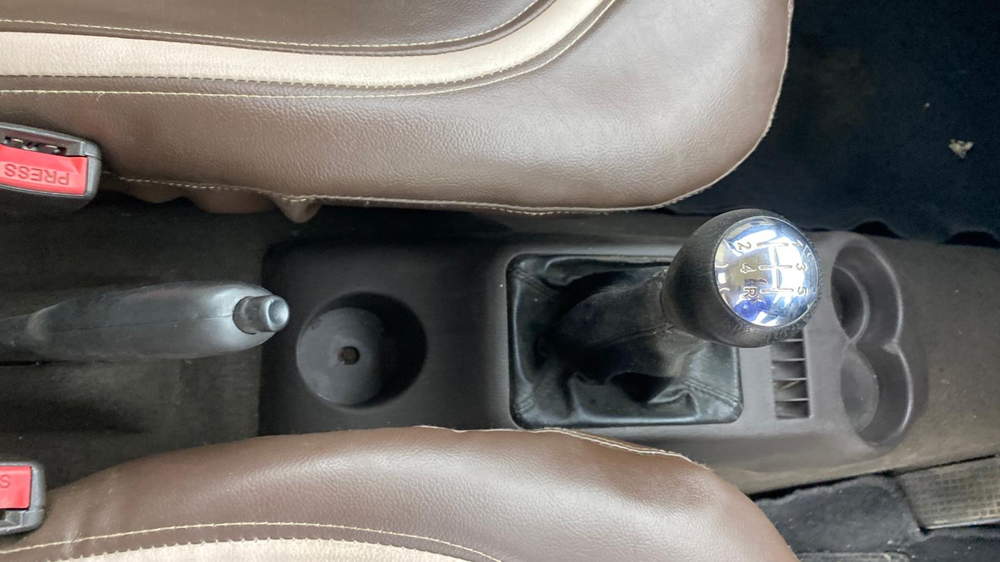 2014 Hyundai Santro Xing GLS PLUS AUDIO, Petrol, Manual, 82,584 km, Gear Lever