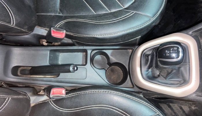 2016 Hyundai Grand i10 SPORTZ 1.1 CRDI, Diesel, Manual, 86,720 km, Gear Lever