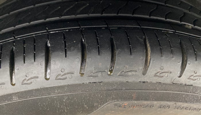 2024 Hyundai GRAND I10 NIOS SPORTZ AMT 1.2 KAPPA VTVT, Petrol, Automatic, 5,699 km, Right Rear Tyre Tread