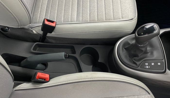 2024 Hyundai GRAND I10 NIOS SPORTZ AMT 1.2 KAPPA VTVT, Petrol, Automatic, 5,699 km, Gear Lever