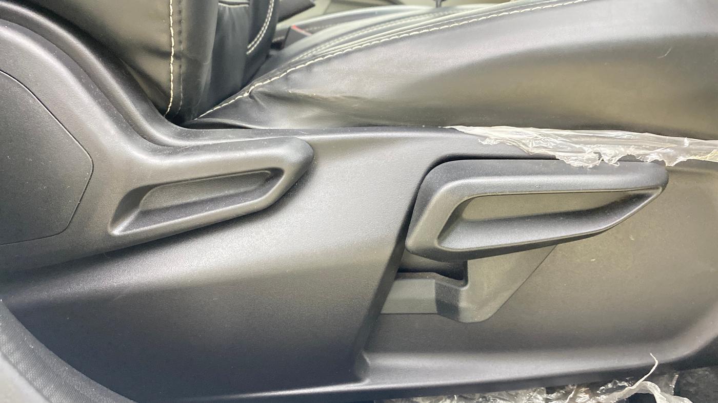 2024 Tata Tiago XZA PLUS PETROL, Petrol, Automatic, 14,540 km, Driver Side Adjustment Panel
