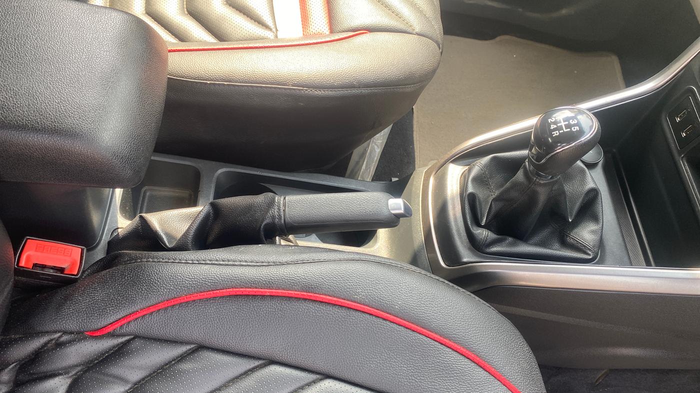2019 Ford Ecosport TITANIUM 1.5L PETROL, Petrol, Manual, 21,308 km, Gear Lever
