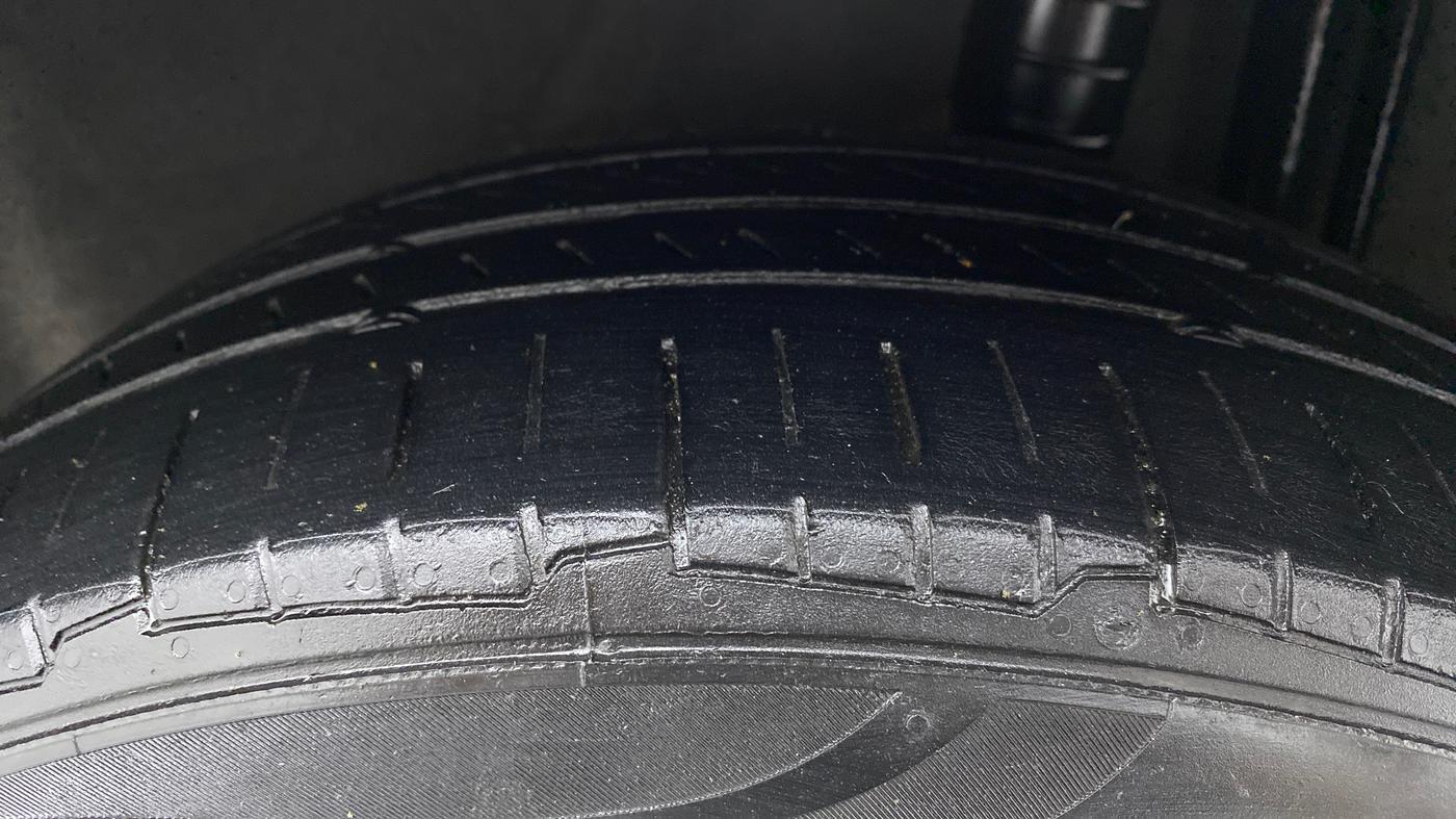 2015 Nissan Micra XV CVT, CNG, Automatic, 96,265 km, Left Rear Tyre Tread