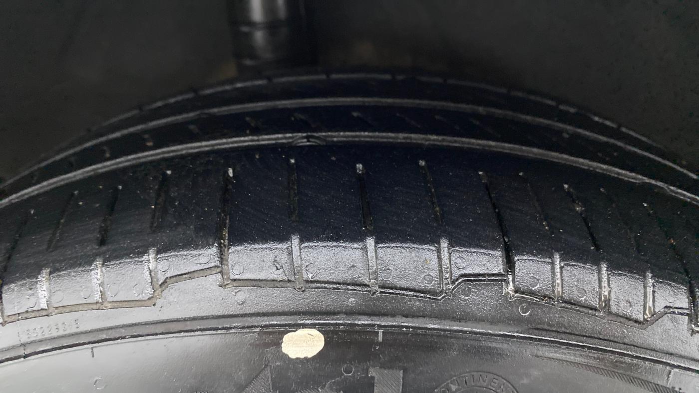 2015 Nissan Micra XV CVT, CNG, Automatic, 96,265 km, Right Rear Tyre Tread
