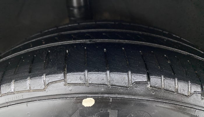 2015 Nissan Micra XV CVT, CNG, Automatic, 96,265 km, Right Rear Tyre Tread