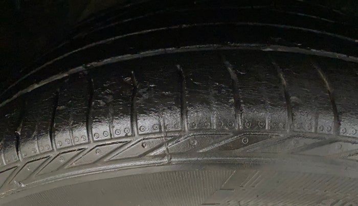 2021 Tata NEXON XZA PLUS PETROL, Petrol, Automatic, 54,011 km, Right Front Tyre Tread