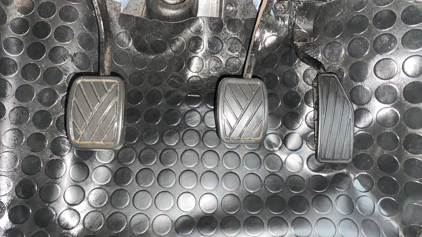 2023 Maruti IGNIS ALPHA 1.2, Petrol, Manual, 34,979 km, Pedals