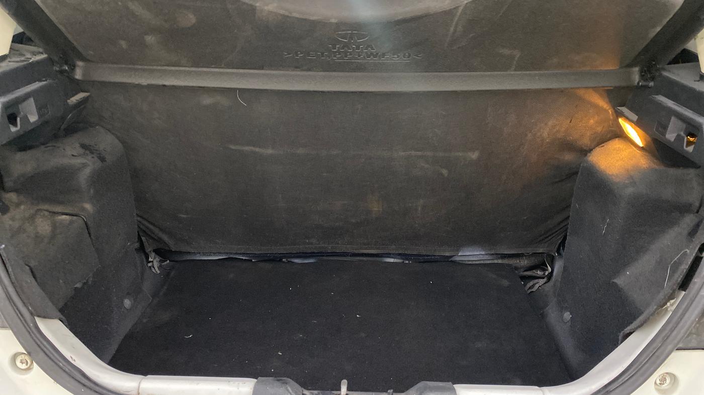 2017 Tata Tiago XZ PETROL, Petrol, Manual, 30,574 km, Boot Inside