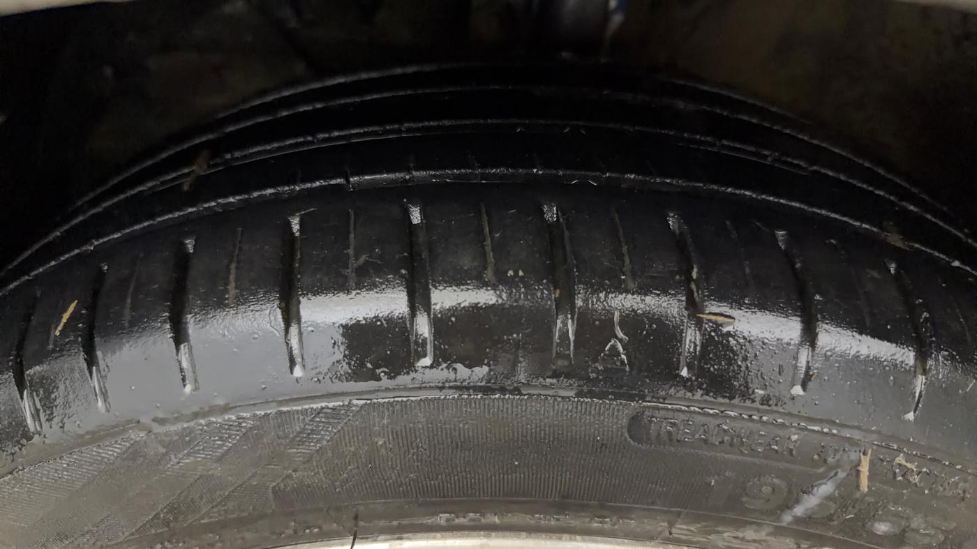 2021 Maruti Baleno ZETA PETROL 1.2, Petrol, Manual, 68,384 km, Left Front Tyre Tread