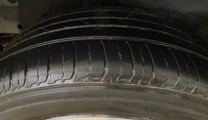 2024 Hyundai NEW I20 N LINE N8 1.0 TURBO DCT, Petrol, Automatic, 27,493 km, Right Rear Tyre Tread