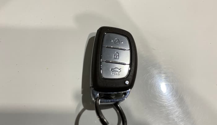 2020 Hyundai AURA SX 1.2, Petrol, Manual, 42,526 km, Key Close Up
