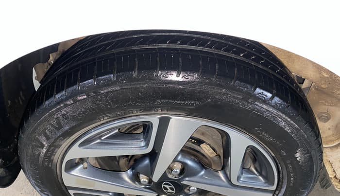 2020 Hyundai AURA SX 1.2, Petrol, Manual, 42,526 km, Right Rear Tyre Tread