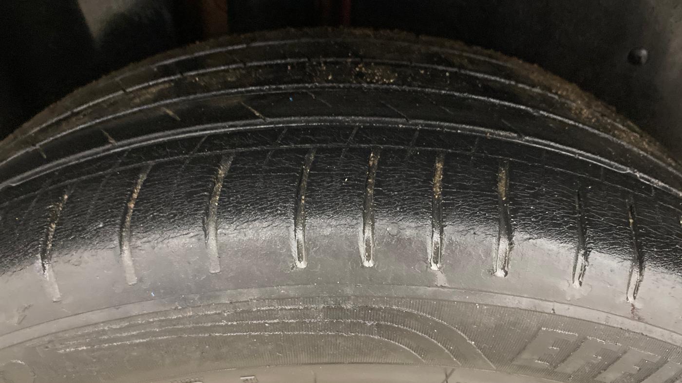 2021 MG HECTOR PLUS SHARP 1.5 PETROL TURBO DCT 6-STR, Petrol, Automatic, 53,359 km, Right Rear Tyre Tread