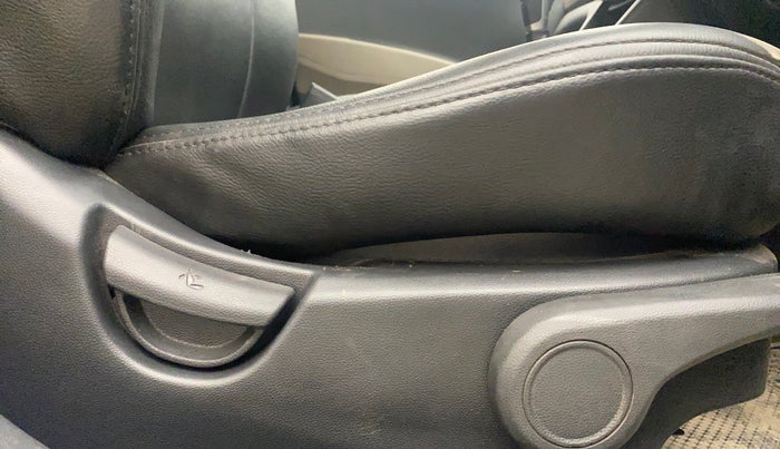 2014 Hyundai Grand i10 ASTA AT 1.2 KAPPA VTVT, Petrol, Automatic, 74,644 km, Driver Side Adjustment Panel