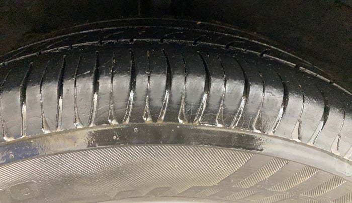 2014 Hyundai Grand i10 ASTA AT 1.2 KAPPA VTVT, Petrol, Automatic, 74,644 km, Right Rear Tyre Tread