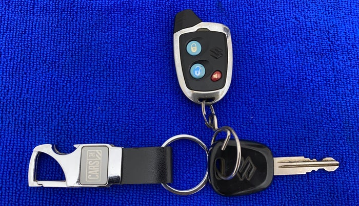 2014 Maruti Alto K10 VXI, Petrol, Manual, 25,059 km, Key Close Up