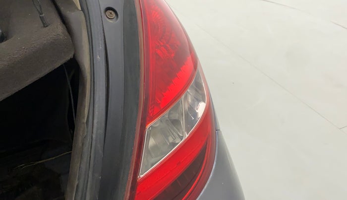 2011 Hyundai i20 SPORTZ 1.4 CRDI, Diesel, Manual, 98,574 km, Right tail light - Reverse gear light not functional