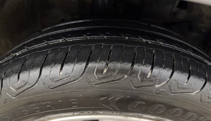 2018 Honda Amaze 1.2L I-VTEC VX, Petrol, Manual, 92,093 km, Right Front Tyre Tread