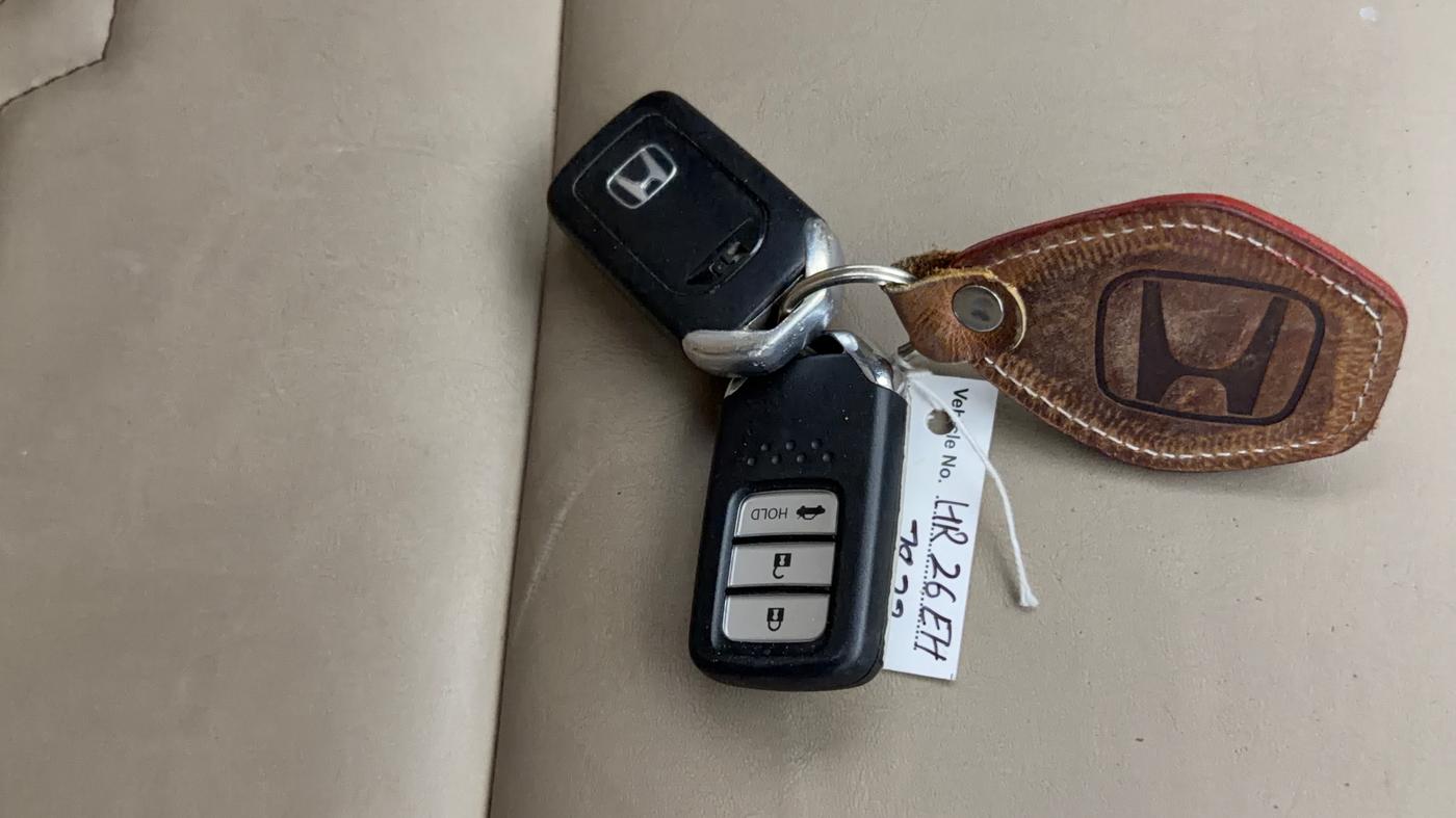2018 Honda Amaze 1.2L I-VTEC VX, Petrol, Manual, 92,093 km, Key Close Up